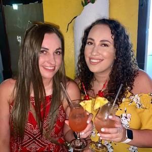 Meet your Posher, Danielle